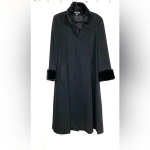 Steve by Searle Elegant Vintage Cashmere Black Long Coat with Fur Cuffs